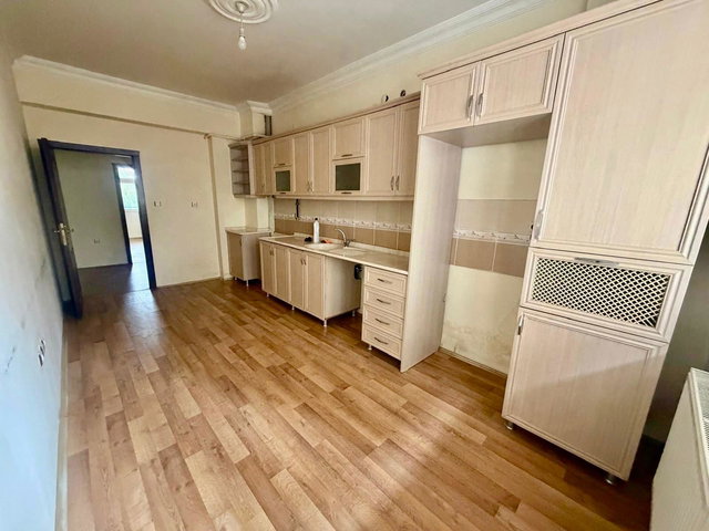 REMAX İLKE'DEN YENİŞEHİR'DE 3+1 SATILIK DAİRE