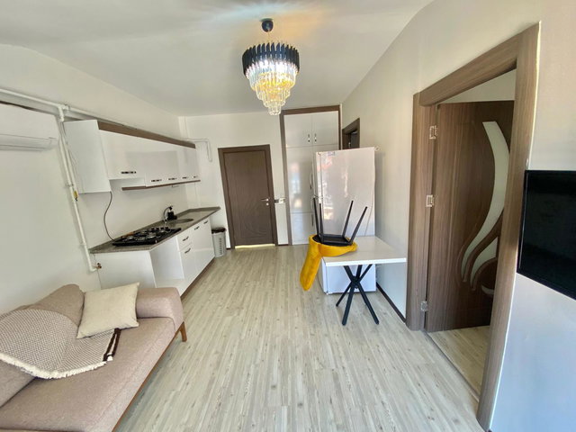 REMAX MODEL BAĞBAŞI ANA YOLA YAKIN 1+1 FULL EŞYALI SATILIK APART