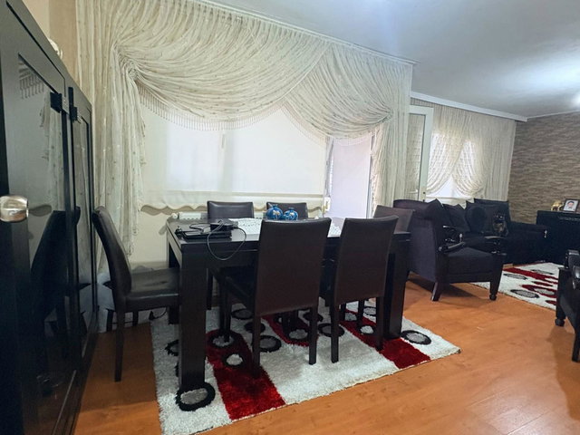 22 ÇİĞLİ YAKAKENT MAHALLESİ’NDE 3+1 ARA KAT ÇİFT CEPHE ASANSÖRLÜ ÇİFT BALKON