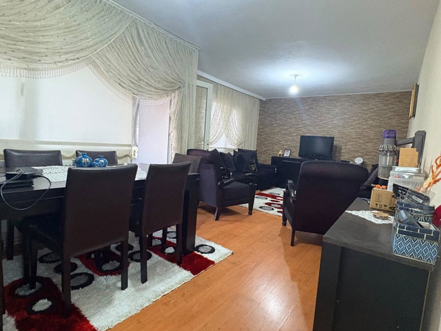 22 ÇİĞLİ YAKAKENT MAHALLESİ’NDE 3+1 ARA KAT ÇİFT CEPHE ASANSÖRLÜ ÇİFT BALKON