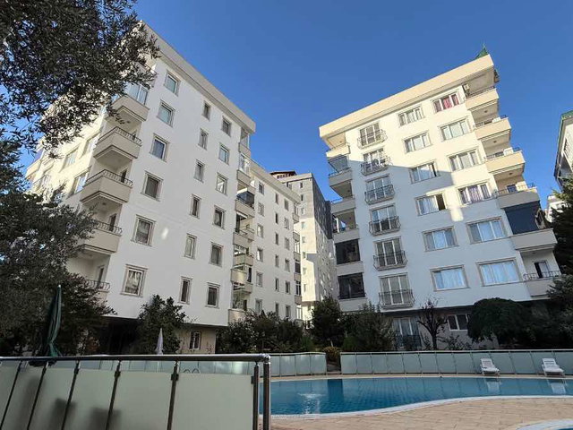 TAŞDELEN DOSTLAR SİTESİNDE HAVUZ MANZARALI KİRALIK 3+1 DAİRE