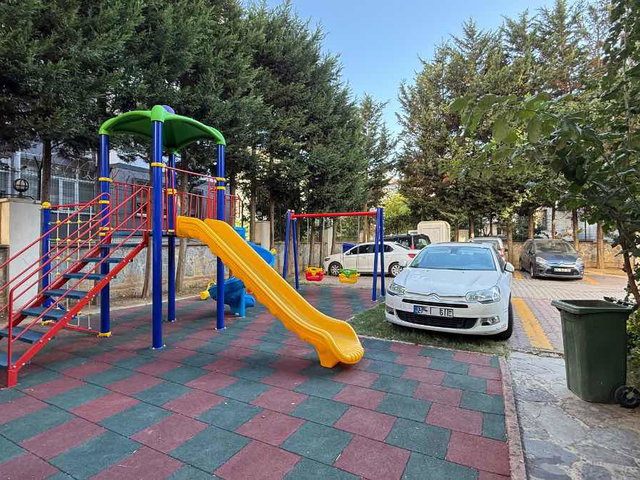 TAŞDELEN DOSTLAR SİTESİNDE HAVUZ MANZARALI KİRALIK 3+1 DAİRE