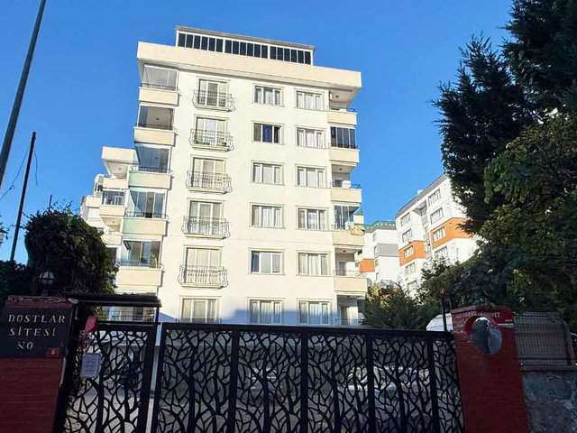 TAŞDELEN DOSTLAR SİTESİNDE HAVUZ MANZARALI KİRALIK 3+1 DAİRE
