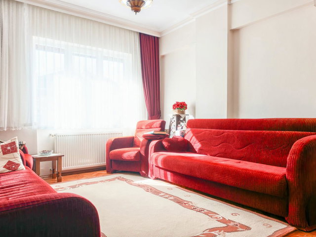 GÜMÜŞPALA MAHALLESİ'NDE GENIŞ FERAH KULLANIŞLI 3+1 SATILIK
