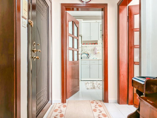 GÜMÜŞPALA MAHALLESİ'NDE GENIŞ FERAH KULLANIŞLI 3+1 SATILIK