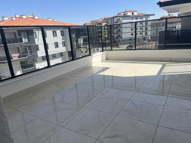 MENDERES MAHALLESI ANA CADDE 3+1 SATILIK DAİRE