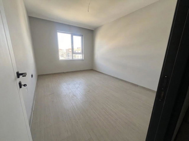 MENDERES MAHALLESI ANA CADDE 3+1 SATILIK DAİRE
