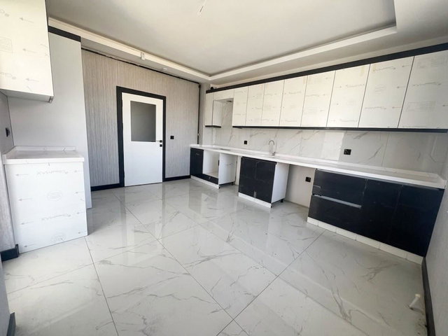 MENDERES MAHALLESI ANA CADDE 3+1 SATILIK DAİRE