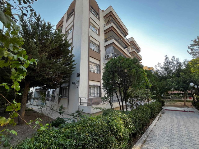 BUCA YENİGÜN MAH. KREDİYE UYGUN 3+1 140 M² ARAKAT SATILIK DAİRE