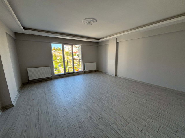 KORKMAZ SOKAK 3+1 GIYINME ODALI, KILERLI KIRALIK DAIRE