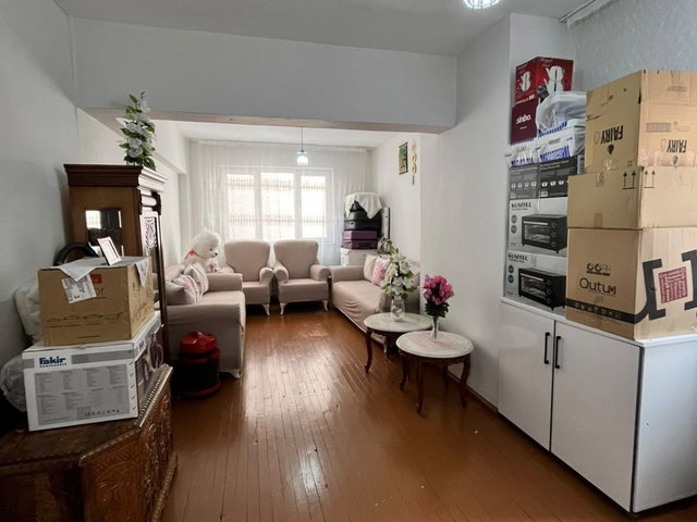 REMAX İLKE'DEN 50.YIL CAD. 2+1 SATILIK DAİRE