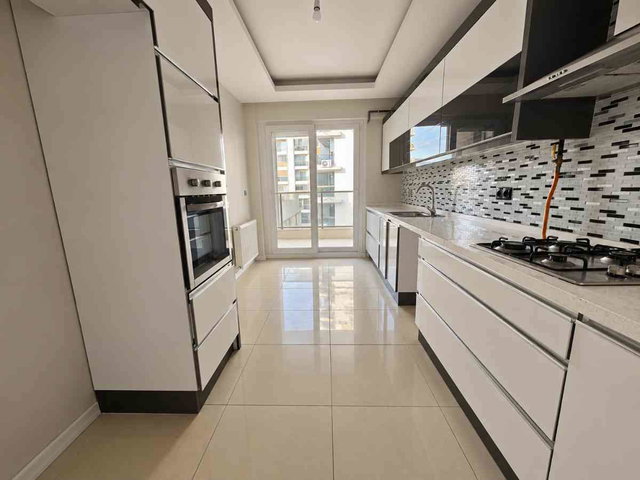 MENEMEN ZEYTİN EVLERİ’NDE SATILI 3+1 DAİRE!