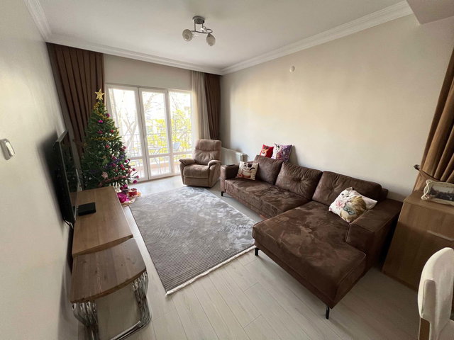 TUNALI BÜKLÜM CADDESİNDE MODERN EŞYALI KİRALIK 2+1 DAİRE
