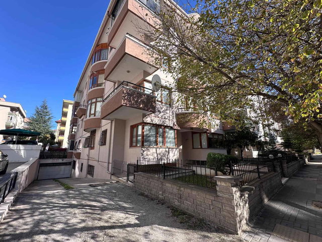 HİLAL MAHALLESİ’NDE 150 M² | 3+1 | KAPALI OTOPARKLI | ASANSÖRLÜ SATILIK DAİRE