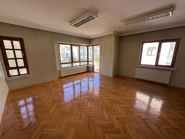 HİLAL MAHALLESİ’NDE 150 M² | 3+1 | KAPALI OTOPARKLI | ASANSÖRLÜ SATILIK DAİRE