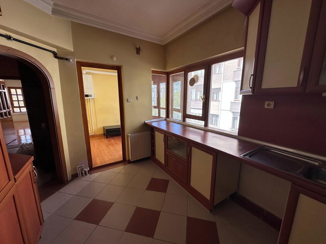 HİLAL MAHALLESİ’NDE 150 M² | 3+1 | KAPALI OTOPARKLI | ASANSÖRLÜ SATILIK DAİRE