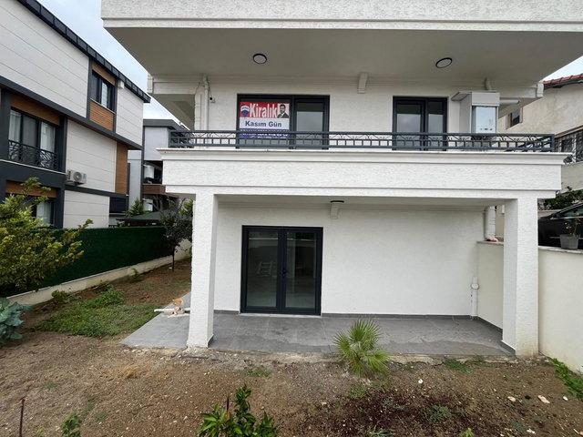 RE/MAX ŞEHİR 2 YALOVA MERKEZ KAZIM KARABEKİR MEVKİİ KİRALIK 2+1