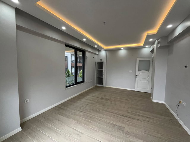 RE/MAX ŞEHİR 2 YALOVA MERKEZ KAZIM KARABEKİR MEVKİİ KİRALIK 2+1