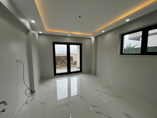 RE/MAX ŞEHİR 2 YALOVA MERKEZ KAZIM KARABEKİR MEVKİİ KİRALIK 2+1