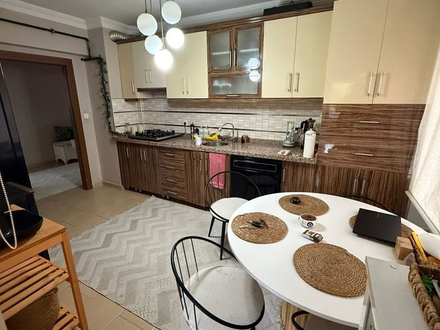 YEŞİLEVLER’DE SELÇUKLU CADDESİ KESİŞİMİNDE | FULL YAPILI | 3+1 | 130 M² NET | EBEVEYN BANYOLU