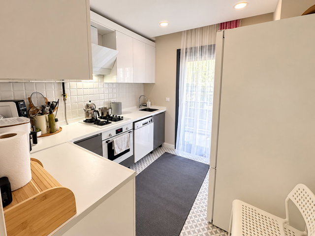 ÇENGELKÖY ERGUVAN EVLERİNDE PRESTİJLİ SİTE YAŞAMI SINIRSIZ KREDİ