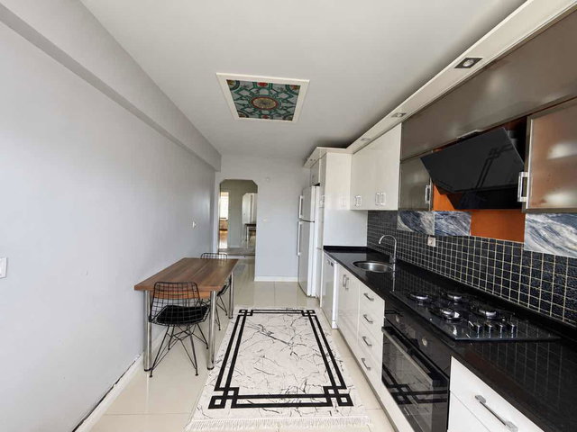 YEŞİLKENT 3 SİTESİNDE PEYZAJ CEPHE ACİL SATILIK 3+1 TEMİZ DAİRE