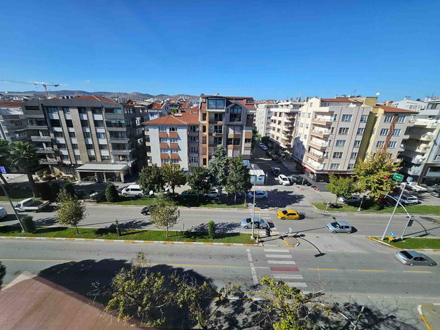 REMAX MİD 'DEN BANDIRMA CADDESİ ÜZERINDE SATILIK 6+1 LÜKS DUBLEKS DAİRE