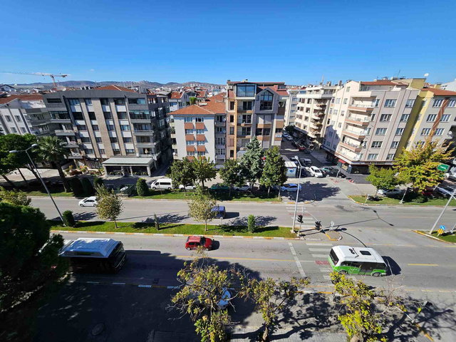 REMAX MİD 'DEN BANDIRMA CADDESİ ÜZERINDE SATILIK 6+1 LÜKS DUBLEKS DAİRE