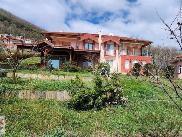 RE/MAX ŞEHİR'DEN EĞİTİMCİLER SİTESİNDE SATILIK DUBLEX VİLLA
