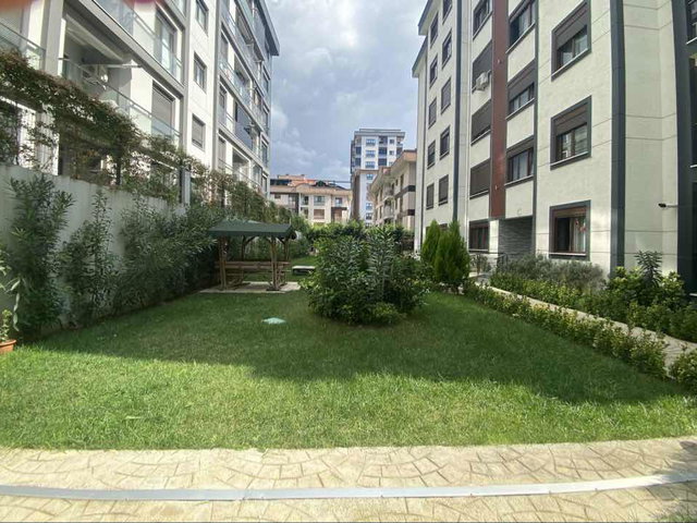 TUZLA POSTANE MAHALLESİNDE  YAVUZHAN KONAKLARI SİTESİNDE 2+1 BOŞ SATILIK DAİRE