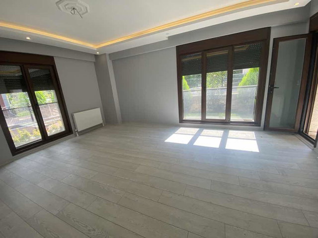 TUZLA POSTANE MAHALLESİNDE  YAVUZHAN KONAKLARI SİTESİNDE 2+1 BOŞ SATILIK DAİRE