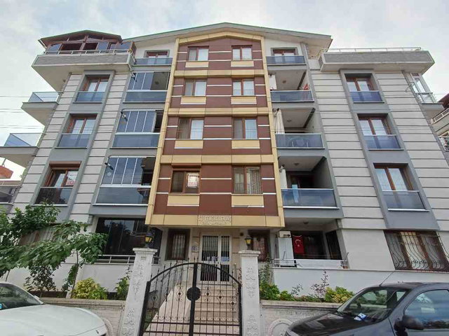 YALOVA MERKEZ İSMETPAŞA MAHALLESİ'NDE KİRALIK 3+1 DAİRE