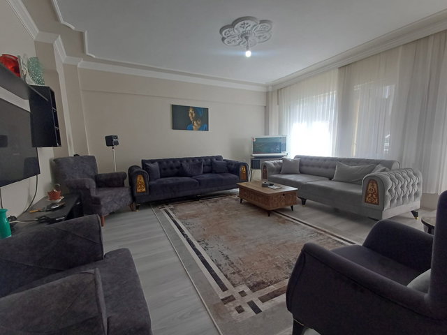YALOVA MERKEZDE SATILIK MASRAFSIZ, BATI CEPHE, 100M² 2+1 DAIRE