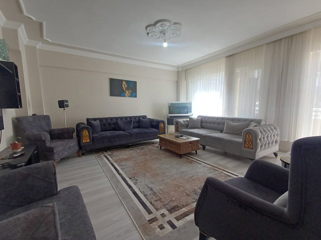 YALOVA MERKEZDE SATILIK MASRAFSIZ, BATI CEPHE, 100M² 2+1 DAIRE