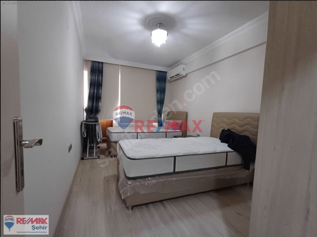 YALOVA MERKEZ BAĞLARBAŞI MAH.HAYAL KENT SITESI'NDE SATILIK VILLA