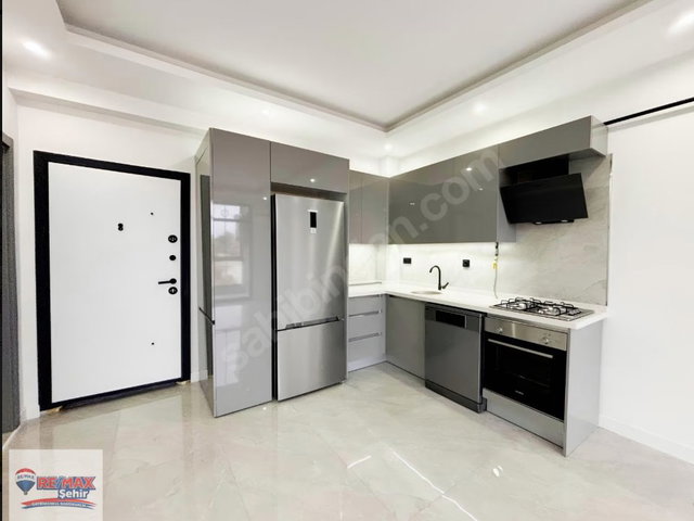 REMAX ŞEHİR'DEN HASTANE , EMNİYET YAKINI KİRALIK 1+1 DAİRELER