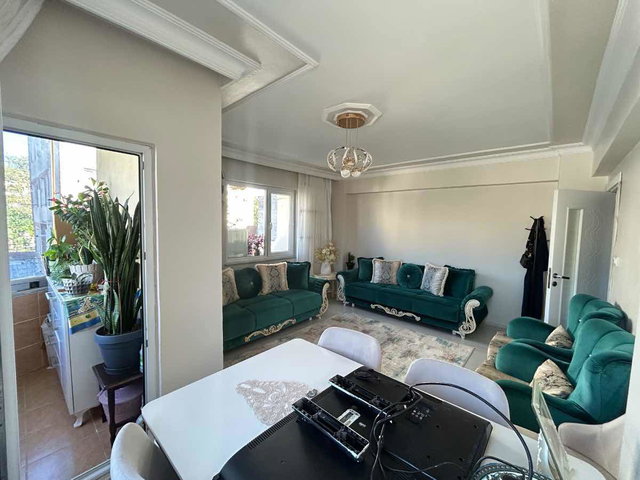 GÜNGÖREN GENÇOSMAN'DA 3+1 125 M2 GENİŞ FERAH SATILIK DAİRE