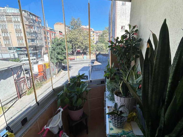GÜNGÖREN GENÇOSMAN'DA 3+1 125 M2 GENİŞ FERAH SATILIK DAİRE