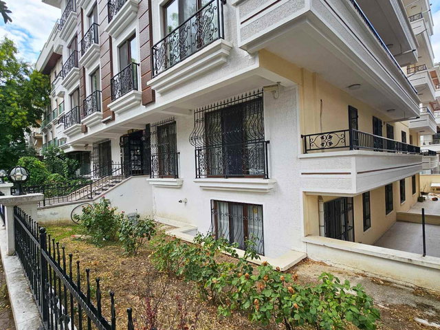 BAŞKENT ÜNIVERSITESI HASTANESI YAKINI  YENILENMIŞ SATILIK 2+1 DAIRE