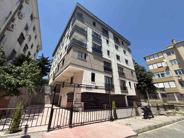 ÜSKÜDAR VE KADIKÖY'E SADECE 3 KM