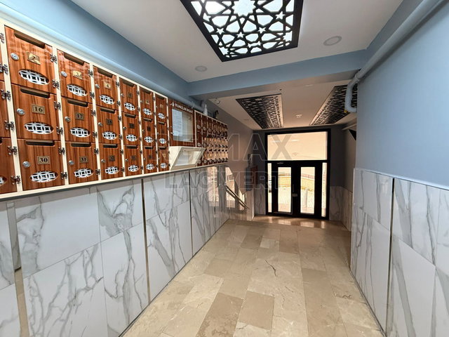 RE/MAX LACİVERT'TEN YILDIZKENT'TE SATILIK 4+1 DAİRE