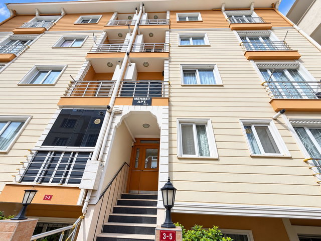 ZÜMRÜTEVLER'DE NIL CADDESI ÜZERI 2+1 SATILIK DAIRE