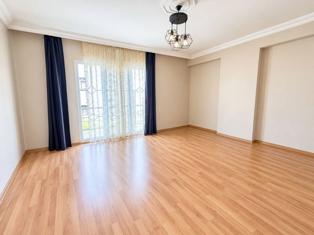ZÜMRÜTEVLER'DE NIL CADDESI ÜZERI 2+1 SATILIK DAIRE