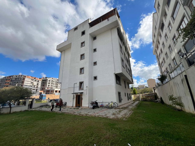ÇAYIROVA ATATÜRK MAH. BUTİK SİTEDE 2+1 ÇİFT BANYOLU ÜST DUBLEKS