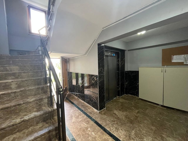 ÇAYIROVA ATATÜRK MAH. BUTİK SİTEDE 2+1 ÇİFT BANYOLU ÜST DUBLEKS
