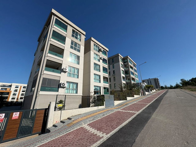 REMAX ADVANGTAGE'TAN KARNUR DOKTORLAR SITESINDE KIRALIK 2+1 DAIRE