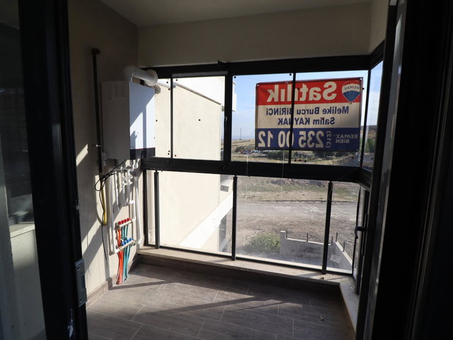 İNCEK KIZILCAŞAR 2+1 ARA KAT KOMBİLİ İSKANLI DAİRE