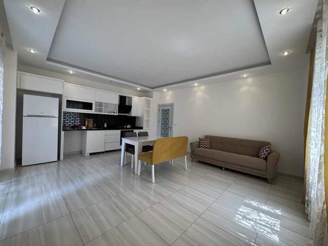 ALANYA MAHMUTLAR’DA HAVUZLU 2+1 SATILIK DAİRE
