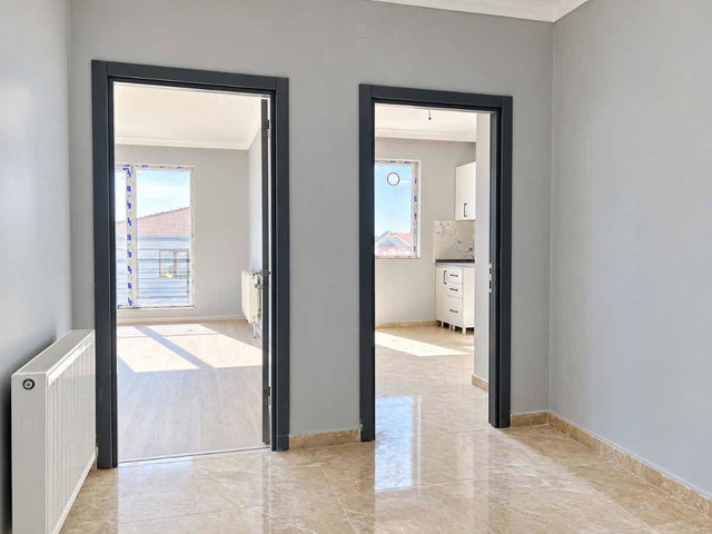 DIKMEN CADDESINE 500 MT MESAFEDE 3+1 SATILIK KATTA DAIRE