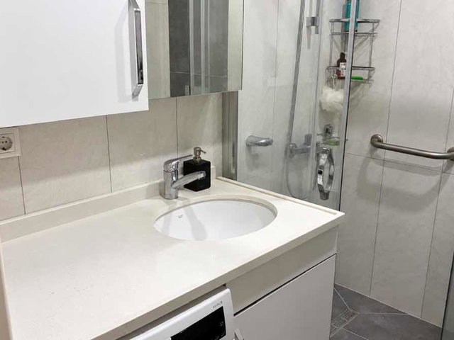KADIKÖY ZÜHTÜPAŞA’DA EŞYALI 3+1 | 7. KAT | BALKONLU | DOĞALGAZ KOMBİLİ DENİZ MANZARALI DAİRE!
